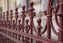 Zäune und Tore aus Polen: Warum sich der Kauf lohnt zaune-und-tore-aus-polen-warum-sich-der-kauf-lohnt