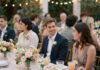 Der perfekte Dresscode für eine Cocktail-Hochzeit 2026 Dresscode Cocktail Hochzeit